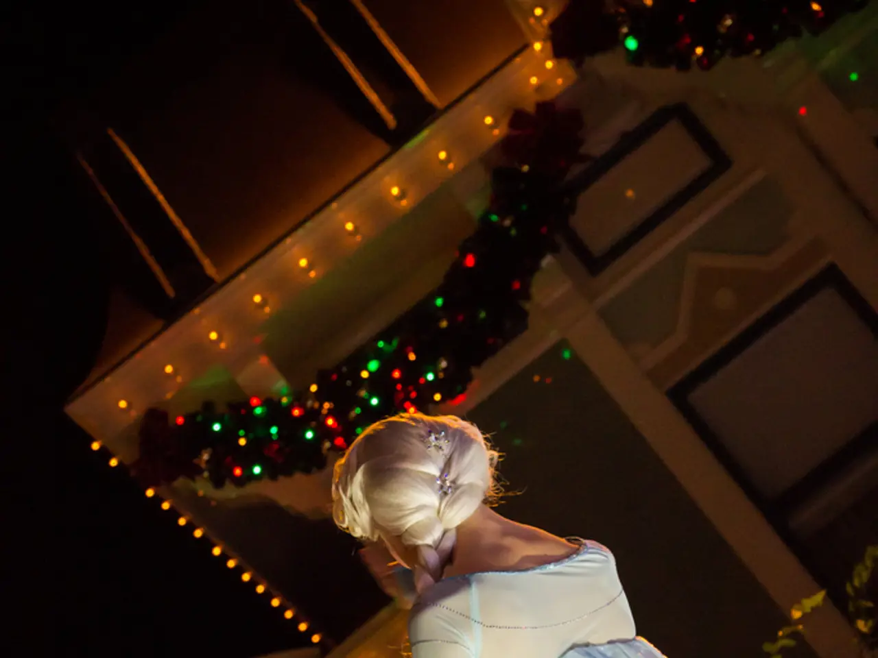 Navigating the Blend of Contemporary Technology and Time-Honored Lifestyle Choices