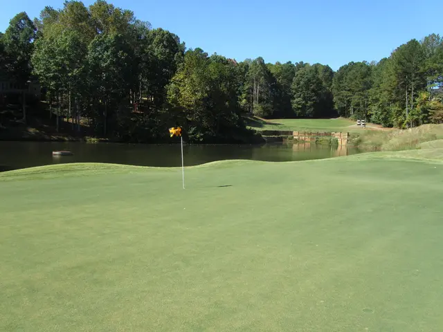 Discover Italy's Hidden Gems: Awe-Inspiring Small Lake Towns for Travel Enthusiasts Beyond Major...