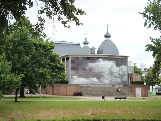 Majestic British Gardens Open for Boxing Day Strolls