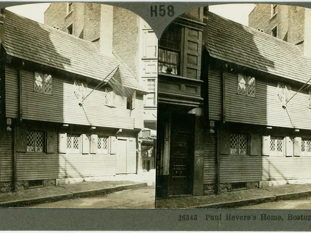 Los Angeles' Architectural Enchantment Showcased in Pop Culture Fields!