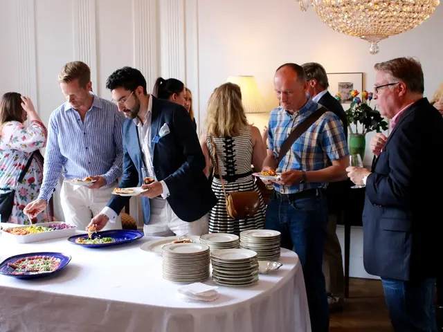 Kitchendel ceilings are best illuminated by design professionals' recommendations