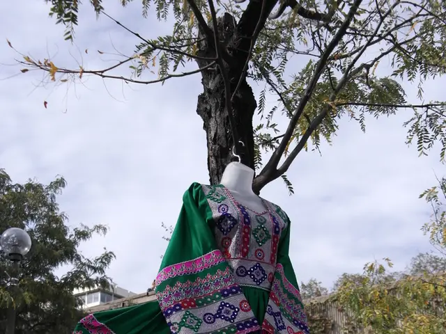 Summer '25 Fashion Beach Clubs Take Center Stage - Discover the Preeminent Pop-Ups Shaping Style...